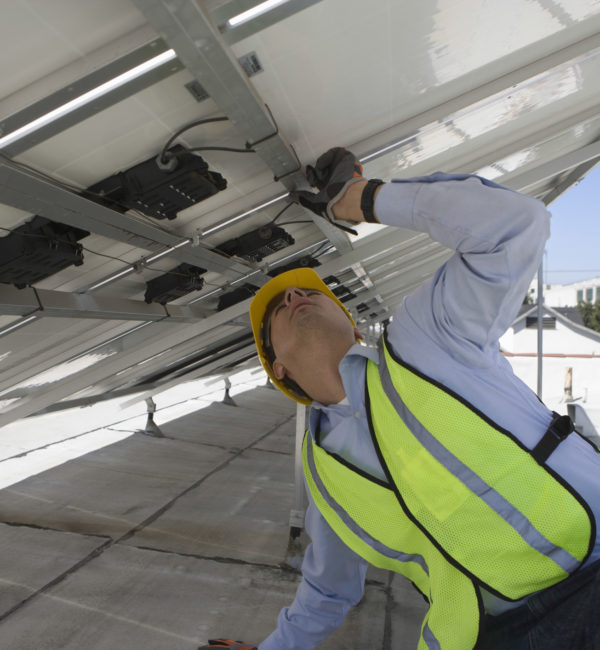 maintenance-worker-adjusting-solar-panels-33901554 (1)